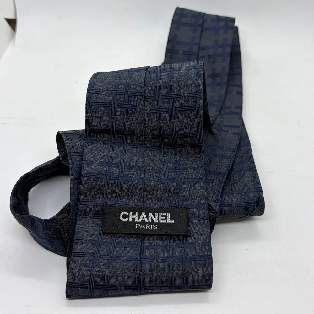 Vintage Chanel Paris Silk Tie Navy Blue Woven Basketweave Pattern Made in Italy